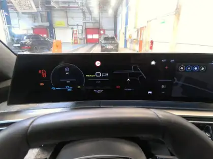 PEUGEOT 3008 210 ch 73 kWh Allure