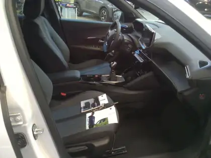 PEUGEOT 2008 ALLURE 1.2 PURETECH 100 CV BVM6