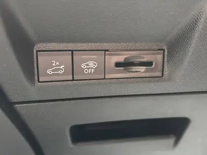 PEUGEOT 3008 GT Hybrid 145 e-DCS6