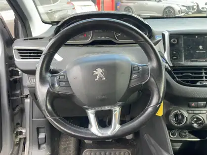 PEUGEOT 2008 STYLE 1.6 BlueHDi 75 CV BVM5