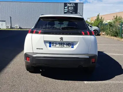 PEUGEOT 2008 ALLURE 1.2 PURETECH 100 CV BVM6