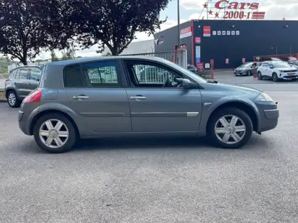 RENAULT MEGANE II BERLINE 1.9 dCi 130 Confort Dynamique