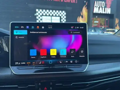 VOLKSWAGEN GOLF R-LINE LIMITED 1.5 eTSI EVO2 150 CV DSG7 