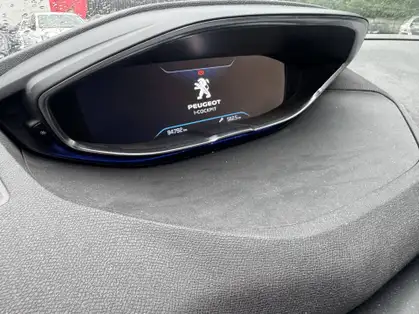 PEUGEOT 5008 ALLURE 1.2 PURETECH 130 CV BVM6