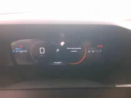 PEUGEOT 2008 ALLURE Hybrid 145 CV e-DCS6 