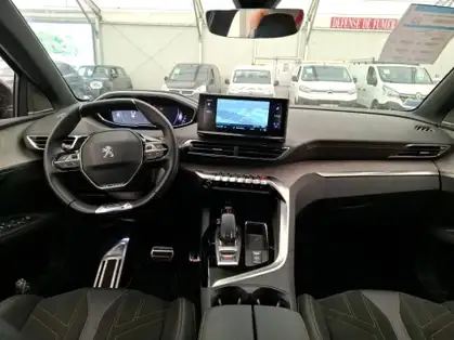 PEUGEOT 5008 PureTech 130ch S&S EAT8 GT Pack