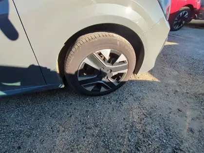 PEUGEOT 208 ALLURE HYBRID 100 CV E-DCS6