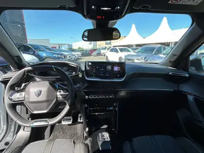 PEUGEOT 2008 GT Hybrid 145 CV e-DCS6 