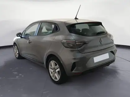 RENAULT CLIO V EVOLUTION E-Tech full hybrid 145 CV 