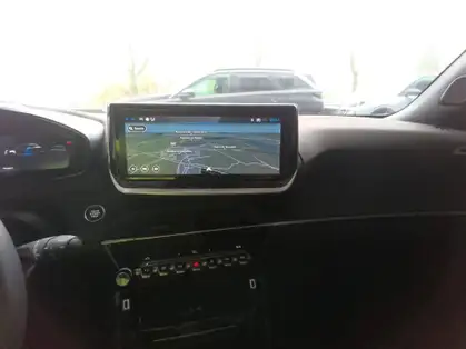 PEUGEOT 2008 ALLURE Hybrid 145 CV e-DCS6 