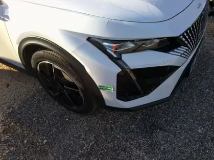 PEUGEOT 408 GT HYBRID 136 CV e-DCS6