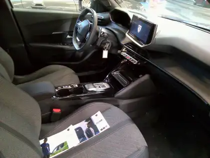 PEUGEOT 2008 ALLURE 1.2 PURETECH 130 CV EAT8