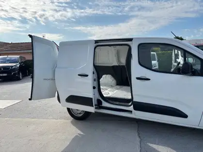 TOYOTA PROACE CITY FOURGON RC21 MEDIUM 1.5L 100 D-4D BVM5 ACTIVE