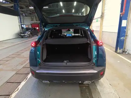 PEUGEOT 2008 ALLURE Hybrid 145 CV e-DCS6 