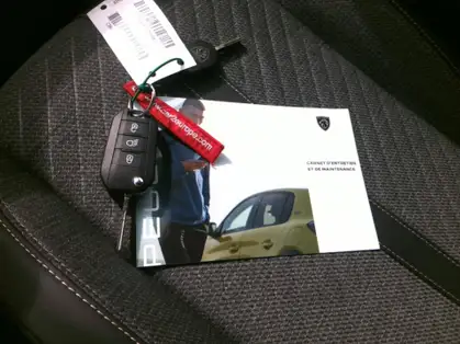 PEUGEOT 2008 ALLURE 1.2 PURETECH 100 CV BVM6