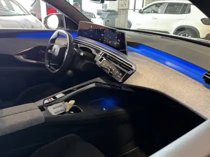 PEUGEOT 3008 325 ch 4x4 73 kWh GT