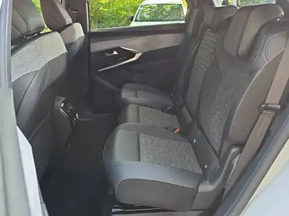PEUGEOT 5008 ALLURE Hybrid 145 CV e-DCS6 