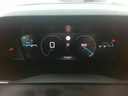 PEUGEOT 2008 ALLURE PURETECH 130 CV EAT8