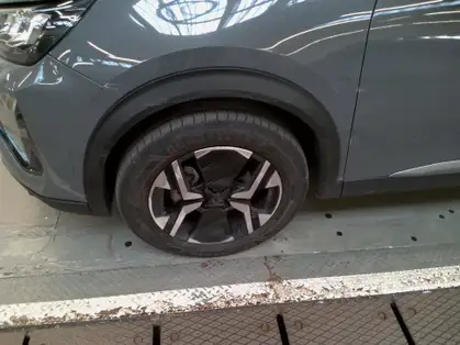 PEUGEOT 2008 ALLURE PURETECH 130 CV EAT8