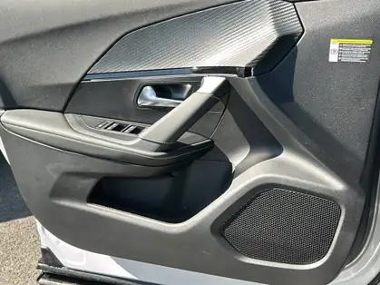 PEUGEOT 2008 GT Hybrid 145 CV e-DCS6 