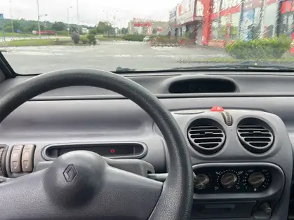 RENAULT TWINGO 1.2i Pack