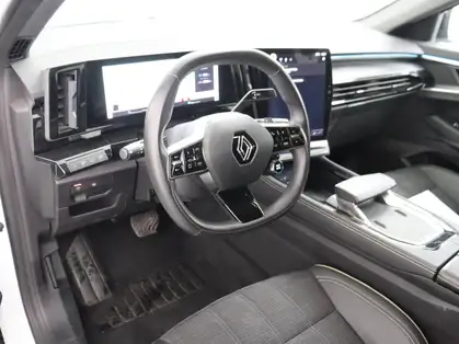RENAULT AUSTRAL E-Tech hybrid 200 Iconic