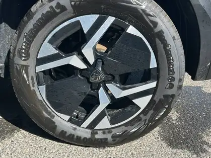 PEUGEOT 2008 GT Hybrid 145 CV e-DCS6 