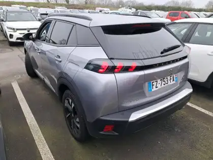 PEUGEOT 2008 BlueHDi 130 S&S EAT8 Allure Business