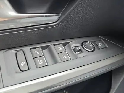 PEUGEOT 5008 Hybrid 145 e-DCS6 GT / Pack Vision 360