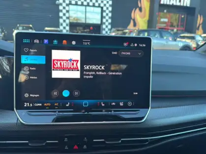 VOLKSWAGEN GOLF R-LINE LIMITED 1.5 eTSI EVO2 150 CV DSG7 