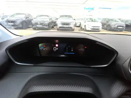 PEUGEOT 208 ALLURE HYBRID 100 CV E-DCS6