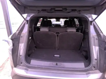 PEUGEOT 5008 ALLURE Hybrid 136 CV e-DCS6 