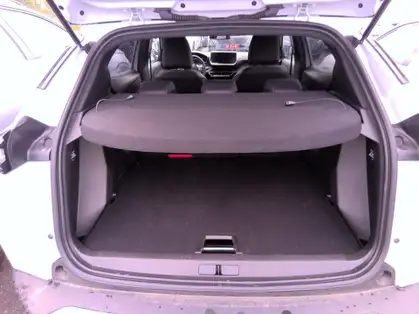 PEUGEOT 2008 ALLURE Hybrid 145 CV e-DCS6 