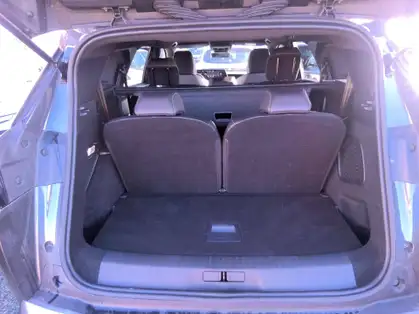 PEUGEOT 5008 ALLURE Hybrid 136 CV e-DCS6 
