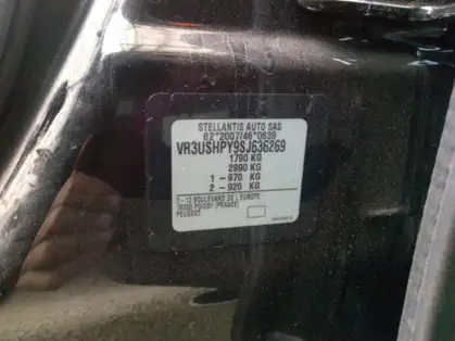 PEUGEOT 2008 ALLURE Hybrid 145 CV e-DCS6 