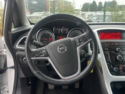 OPEL ASTRA 1.7 CDTI 110 ch FAP White Edition