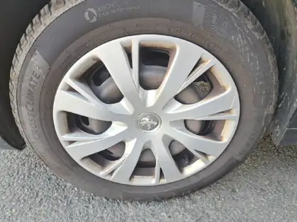 PEUGEOT 208 ACTIVE 1.2 PureTech 82 CV BVM5