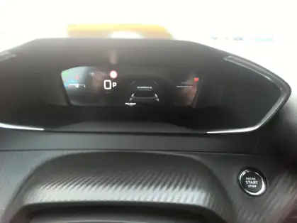 PEUGEOT 2008 ALLURE Hybrid 145 CV e-DCS6 
