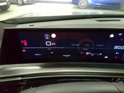 PEUGEOT 5008 GT Hybrid 145 CV e-DCS6 