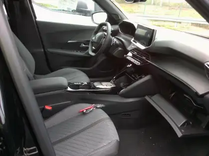 PEUGEOT 2008 ALLURE Hybrid 145 CV e-DCS6 