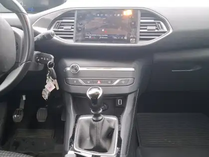 PEUGEOT 308 AFFAIRE 308 AFFAIRE PREMIUM PACK	BLUEHDI 100 S&S BVM6 