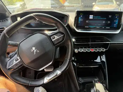 PEUGEOT 208 50 kWh 136ch GT Line