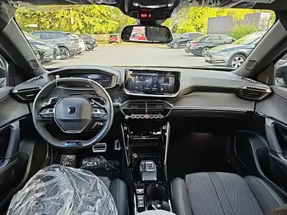 PEUGEOT 2008 Hybrid 145 ch e-DCS6 GT