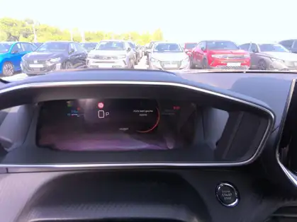 PEUGEOT 2008 GT HYBRID 136 CV E-DCS6
