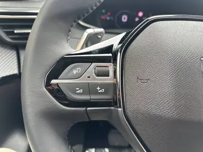 PEUGEOT 208 ALLURE HYBRID 100 CV E-DCS6