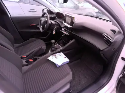 PEUGEOT 208 BUSINESS R ACTIVE BUSINESS R PURETECH 100 CV BVM6