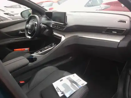 PEUGEOT 5008 GT 1.2 HYBRID 136 CV E-DCS6