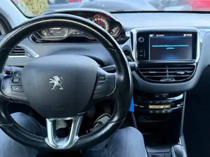 PEUGEOT 208 ALLURE 1.2 PURETECH 82 CV 5 PORTES