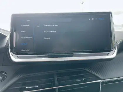 PEUGEOT 2008 GT Hybrid 145 CV e-DCS6