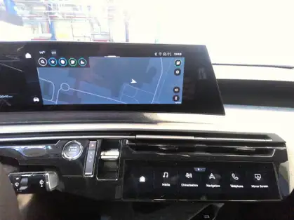 PEUGEOT 3008 210 ch 73 kWh Allure